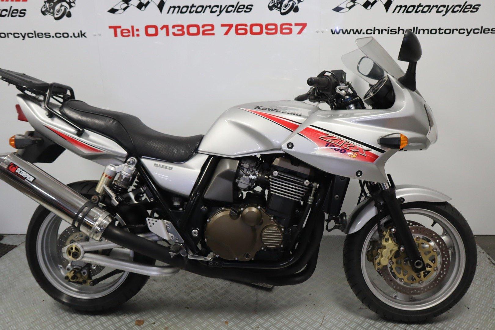 送料SSサイズ】Kawasaki ZRT20A-0108*** ZRX1200S タンデムバー
